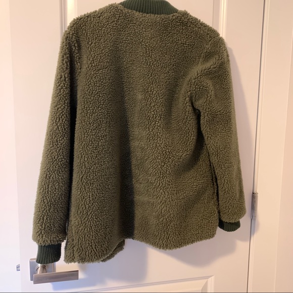 Abercrombie & Fitch Sherpa Bomber Jacket Green - Picture 2 of 4